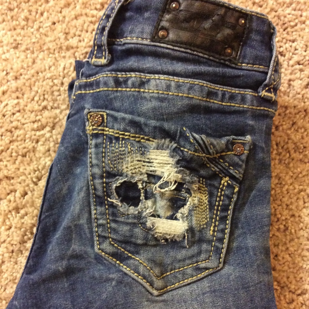 Buckle Black stretch skinny jeans !